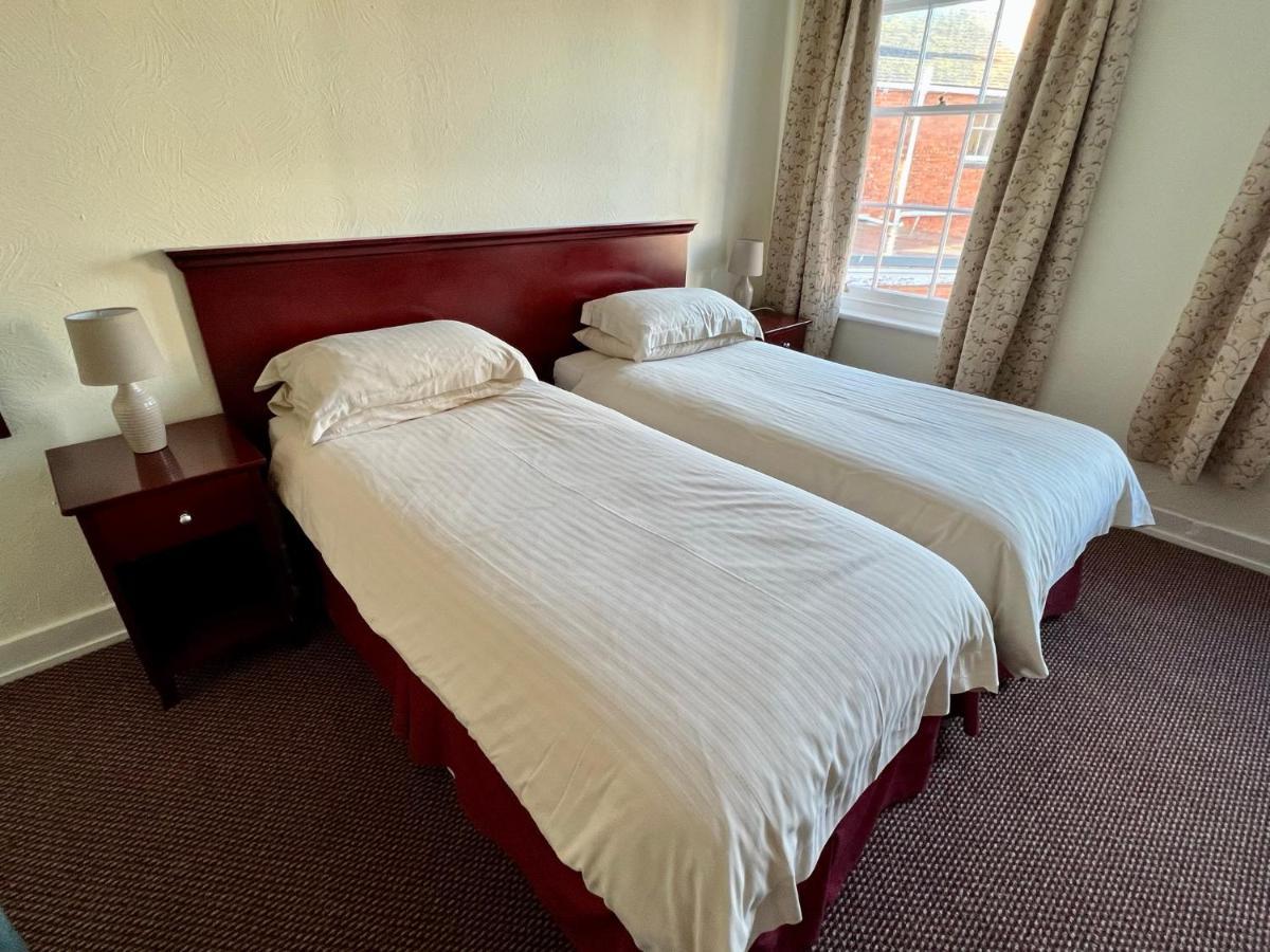 Calverts Hotel - Newport, Isle Of Wight Eksteriør bilde